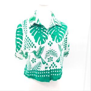 Sunburst Kiss White Green Tropical Button Up Short Sleeve Cropped T-Shirt Size M